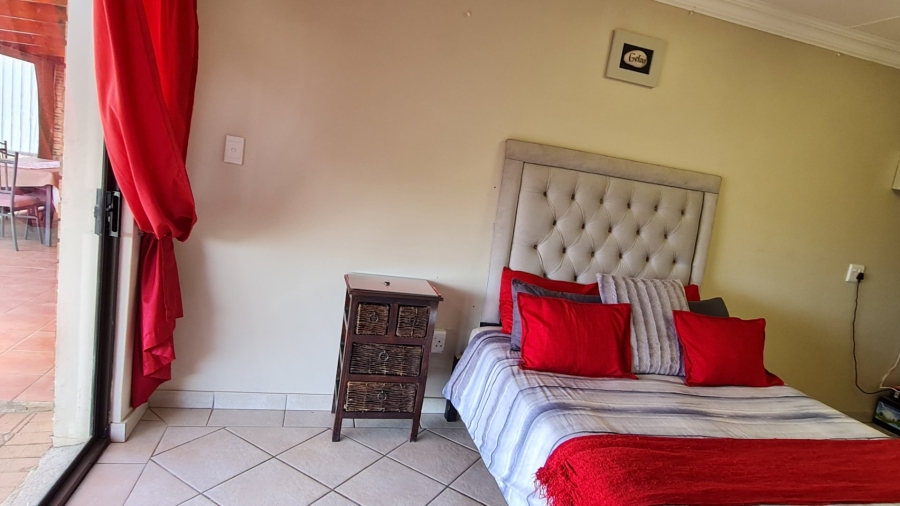 3 Bedroom Property for Sale in Dana Bay Western Cape